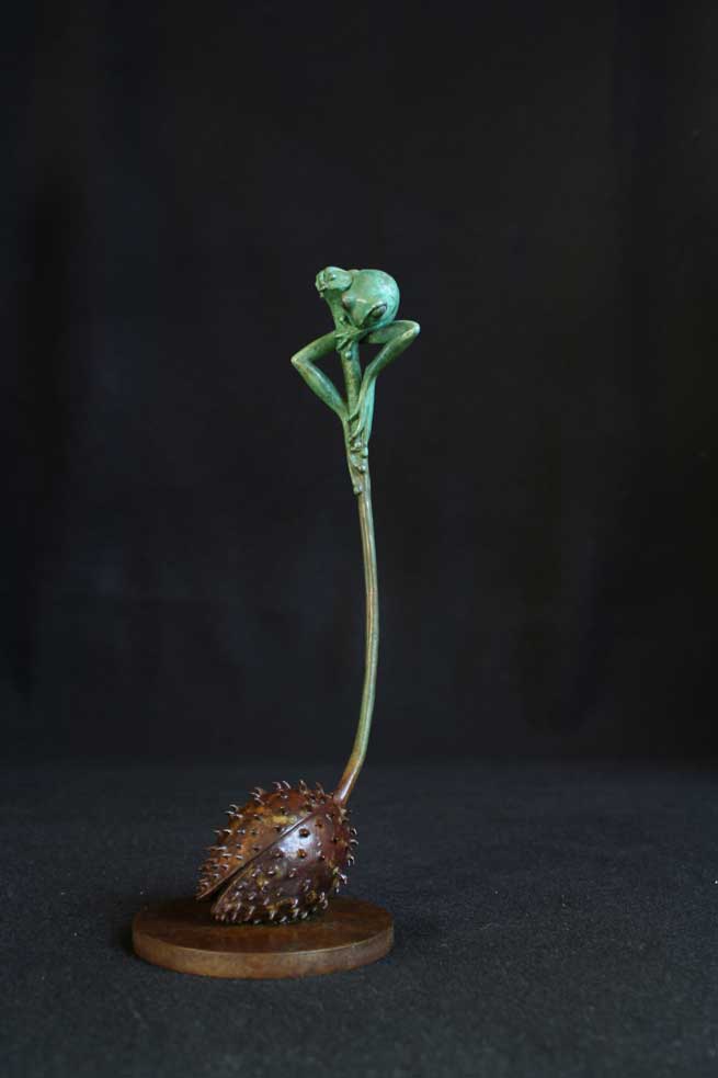 Frog on Angels Trumpet